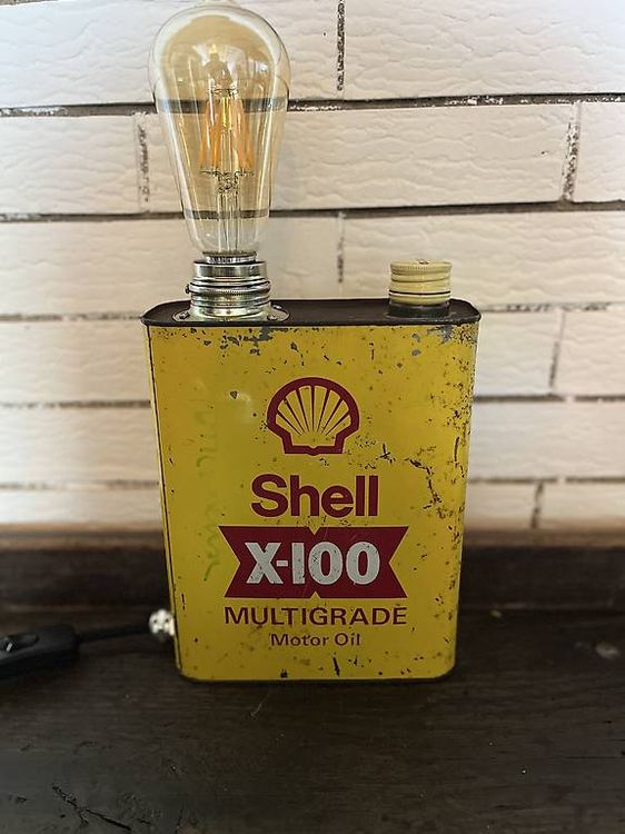 Lampe de bureau en métal Shell