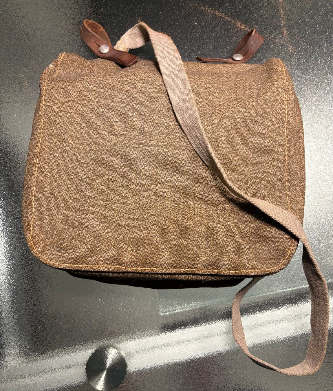 Schweizer Armee Attrezzatura & Pezzi di ricambio: Feldflaschen inkl. Tragtasche Schweizer Armee – Usato da Aarwangen venduto da concorde58 2