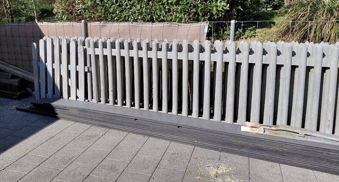 Fendivista: Gebrauchter Gartenzaun, Holzzaun, Zaunelement, eine Türe – Usato da Heimenhausen venduto da Bufnof