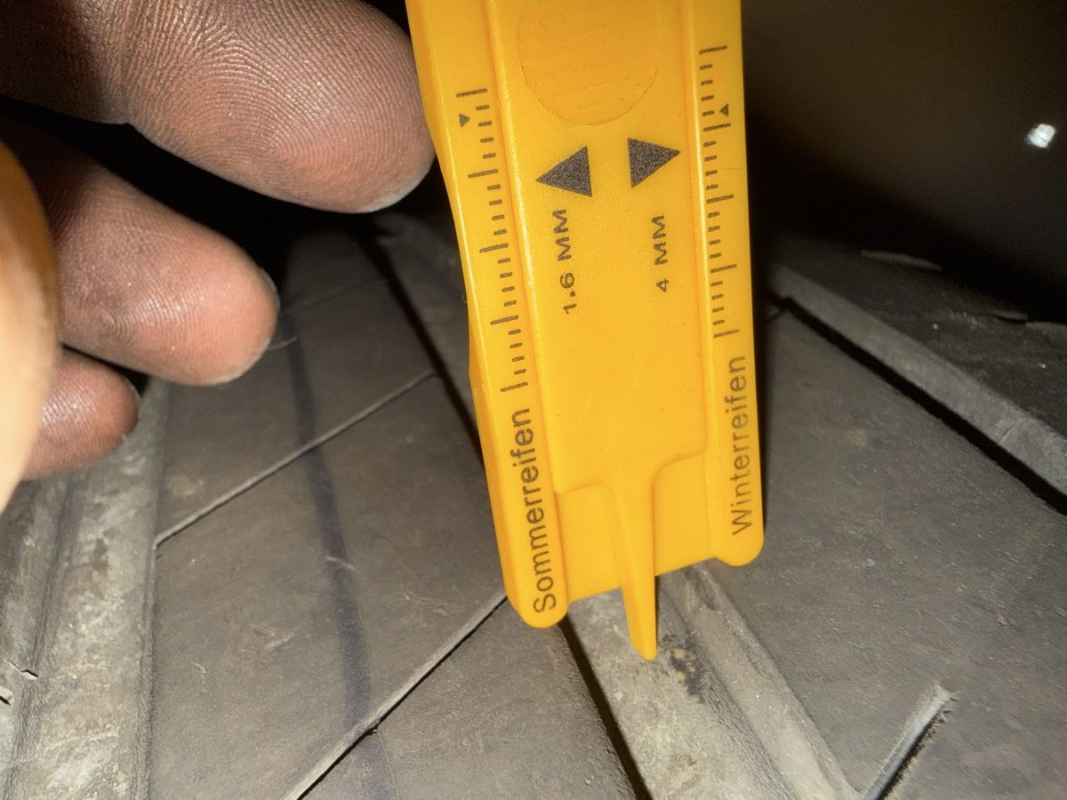 Pneumatici & Ruote complete: Guterhaltene Goodyear 285/60R18  – Usato da Bretzwil venduto da angel094 3