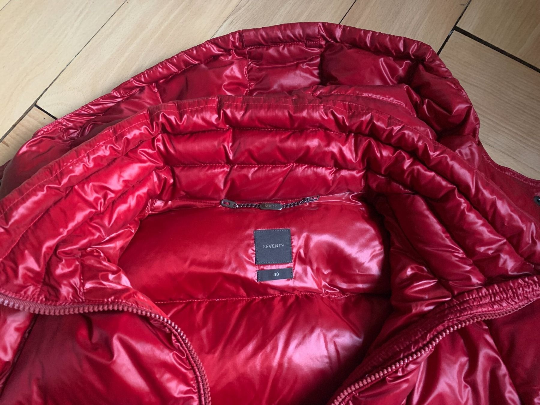 Giacche: SEVENTY - Daunenjacke weinrot XS – Usato da Zürich venduto da Diazaio 4