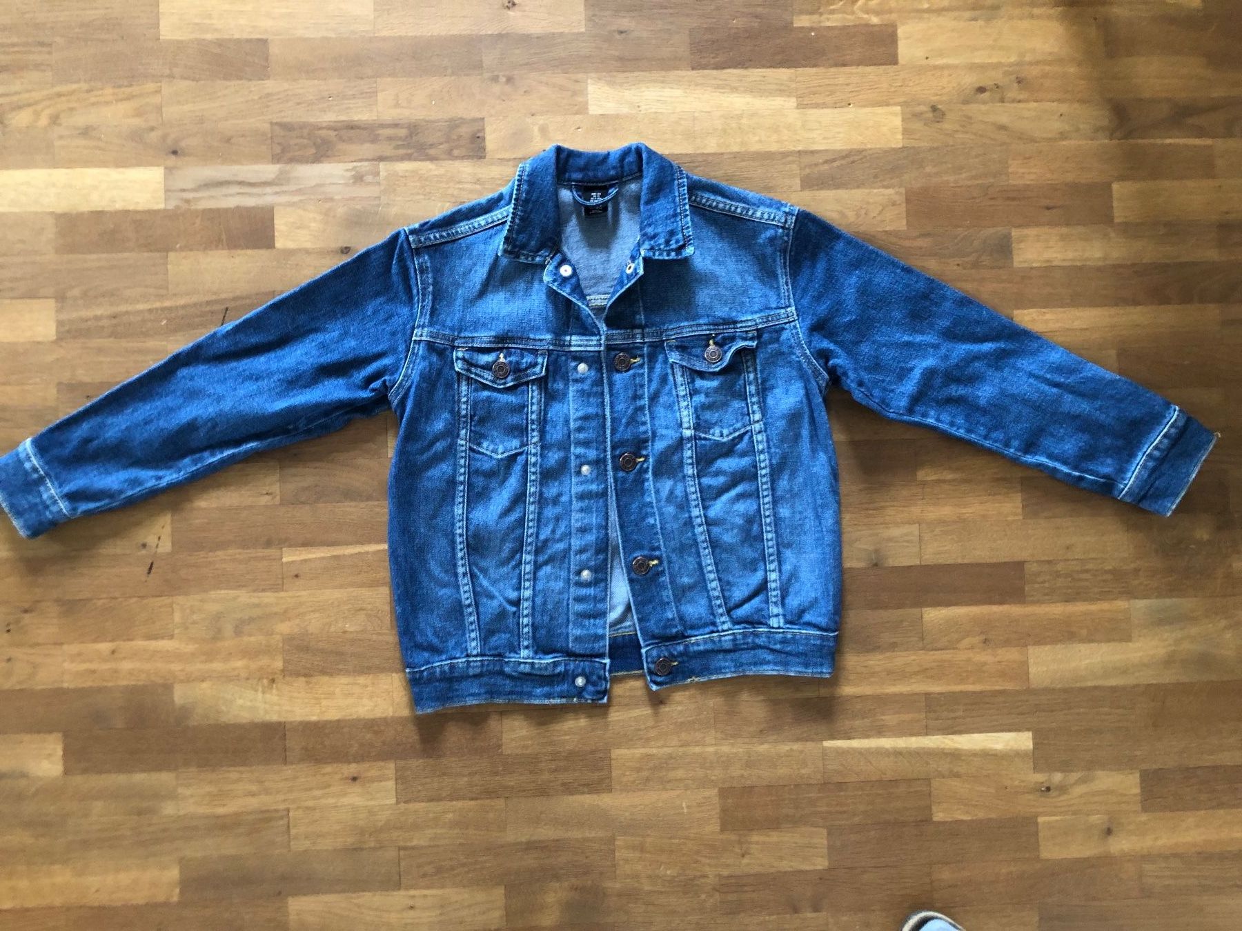 H&M Giacche & Cappotti: Jeansjacke Kinder 140 – Usato da Aarau venduto da arra7
