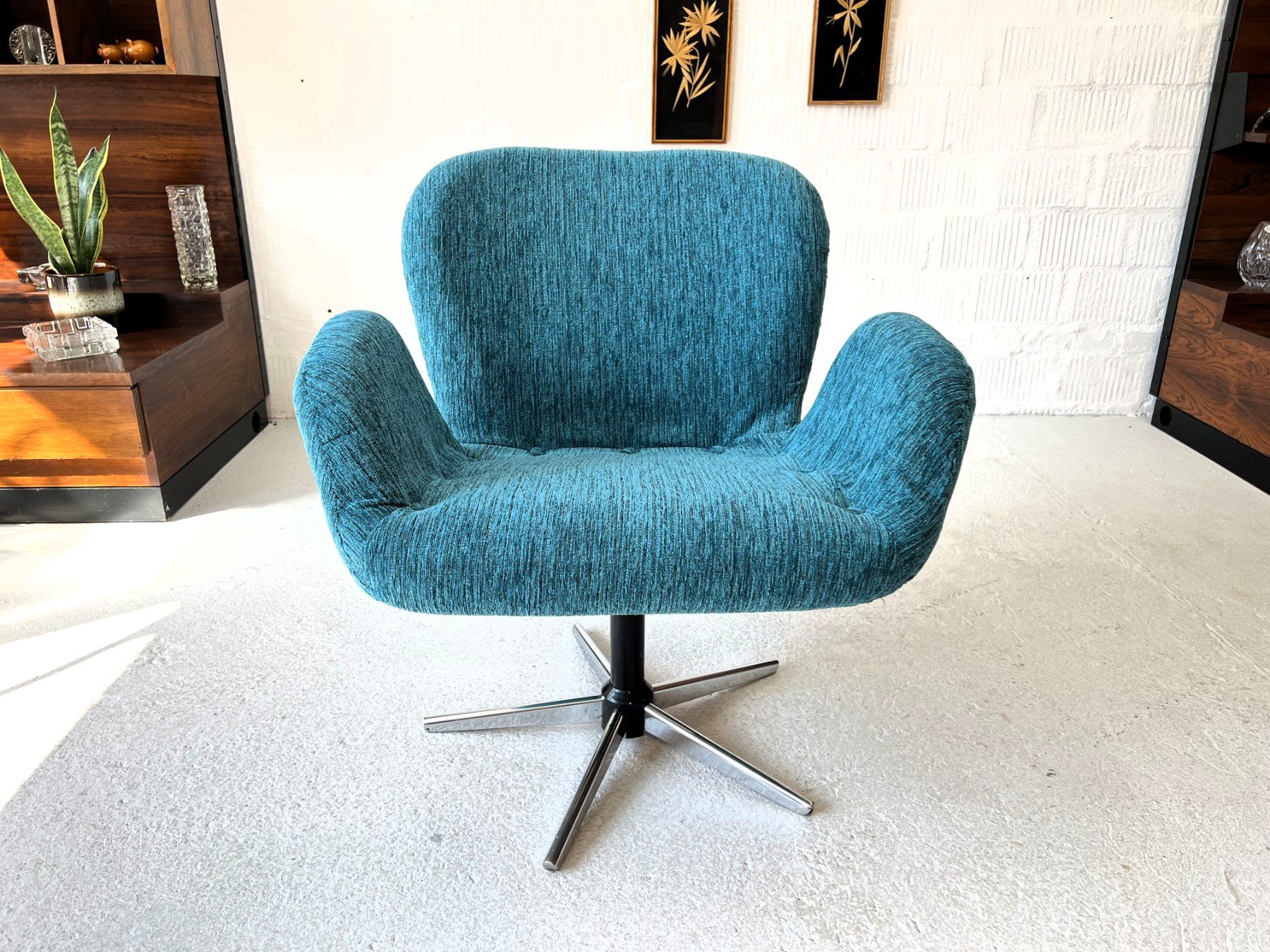 Sessel: McM Drehsessel - Swan Style - Arne Jacobsen – Gebraucht aus Walzenhausen von stilvollwohnen 1