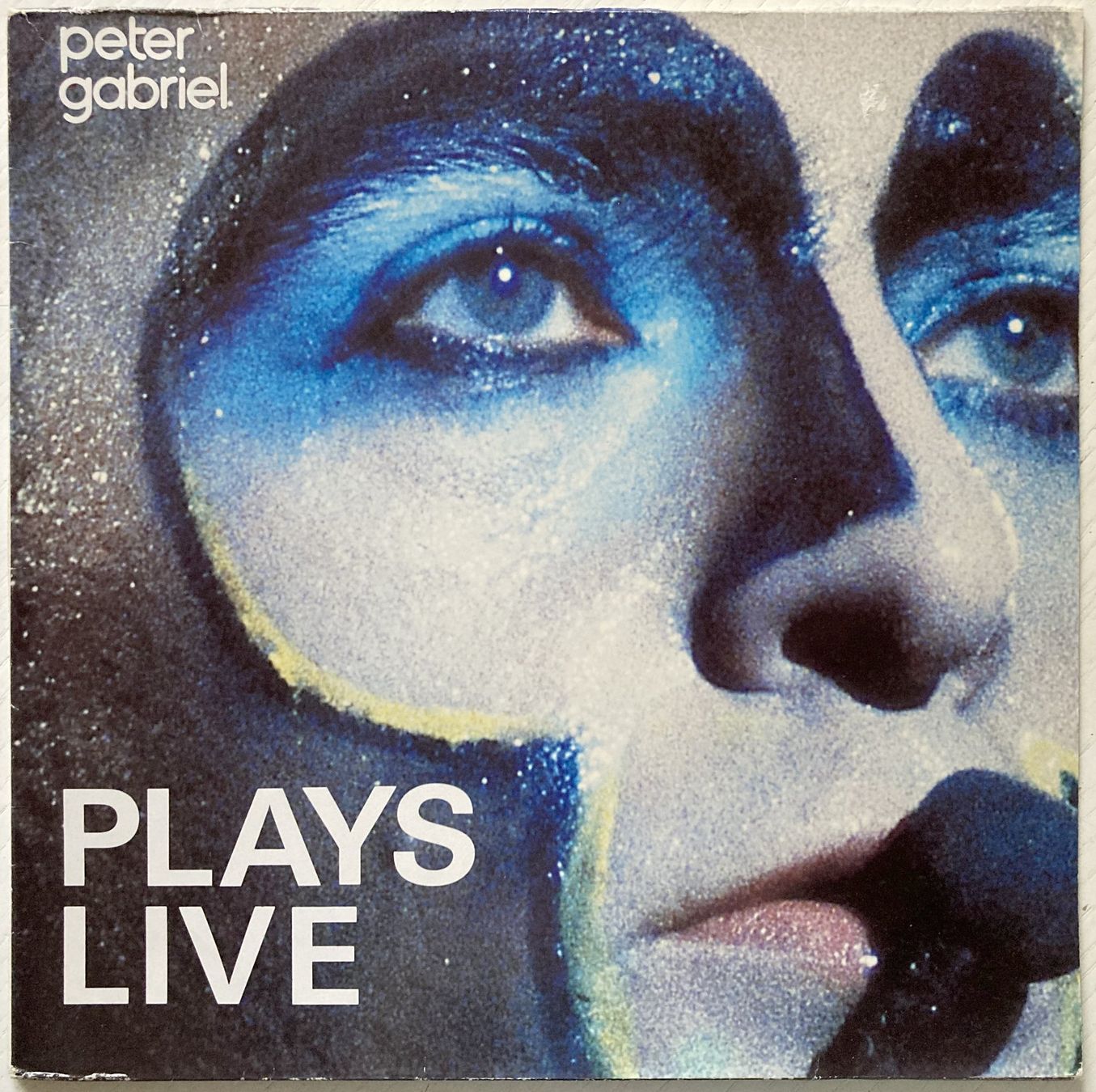 Dischi in vinile: GENESIS / PETER GABRIEL - PLAYS LIVE – Usato da Bottens venduto da hotter-than-hell
