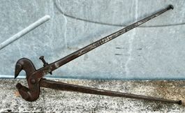 alte Wolfsmaul-Zange L 52cm unleserlich punziert