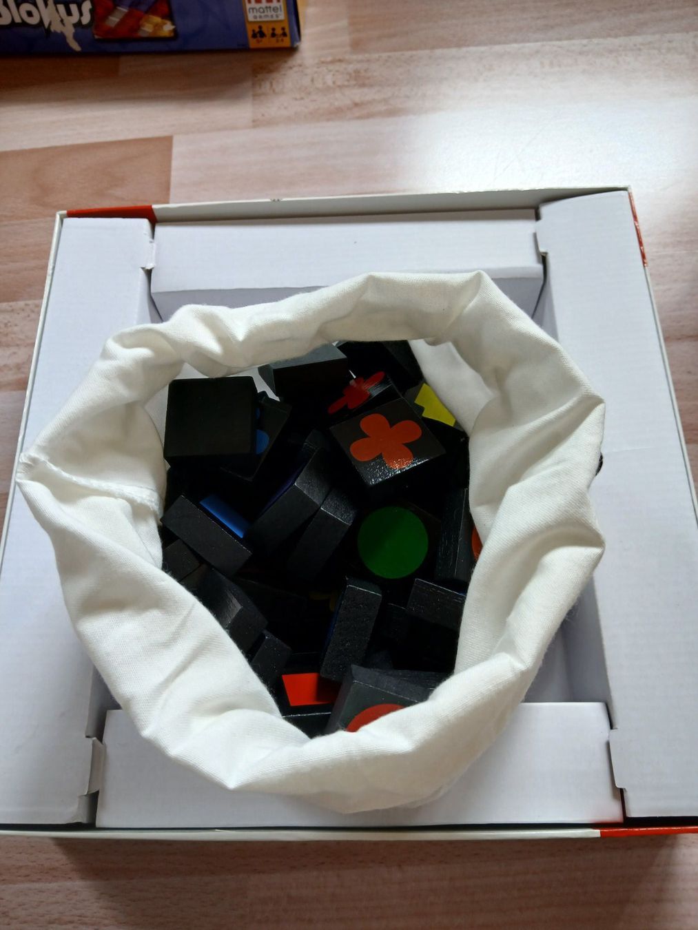 Spiele: Quirkle – Neu (gemäss Beschreibung) aus Bärschwil von kik_c28v 1