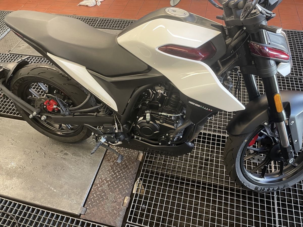 Malaguti Strasse: Malaguti Drakon 125 – Gebraucht aus Zürich von jer_czq8 7
