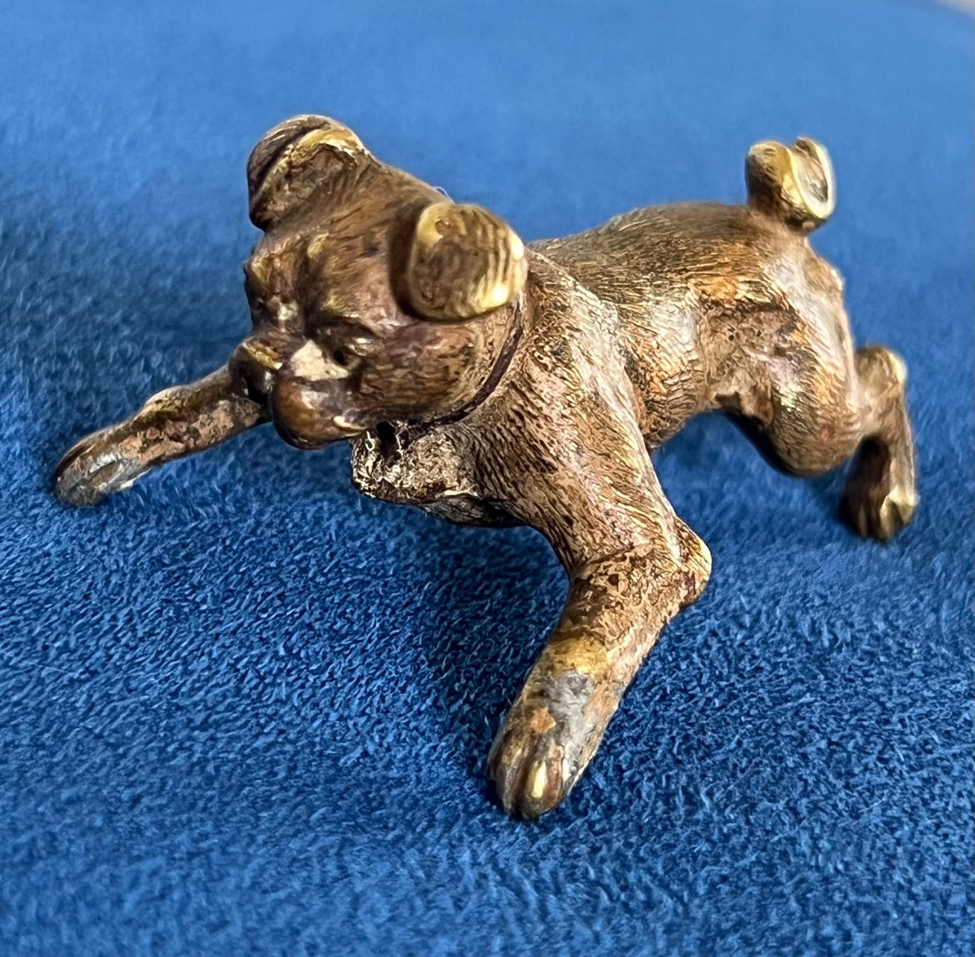 Figurines: Petits chiens en bronze – D'occasion à Farvagny-le-Grand par WatchUP 5