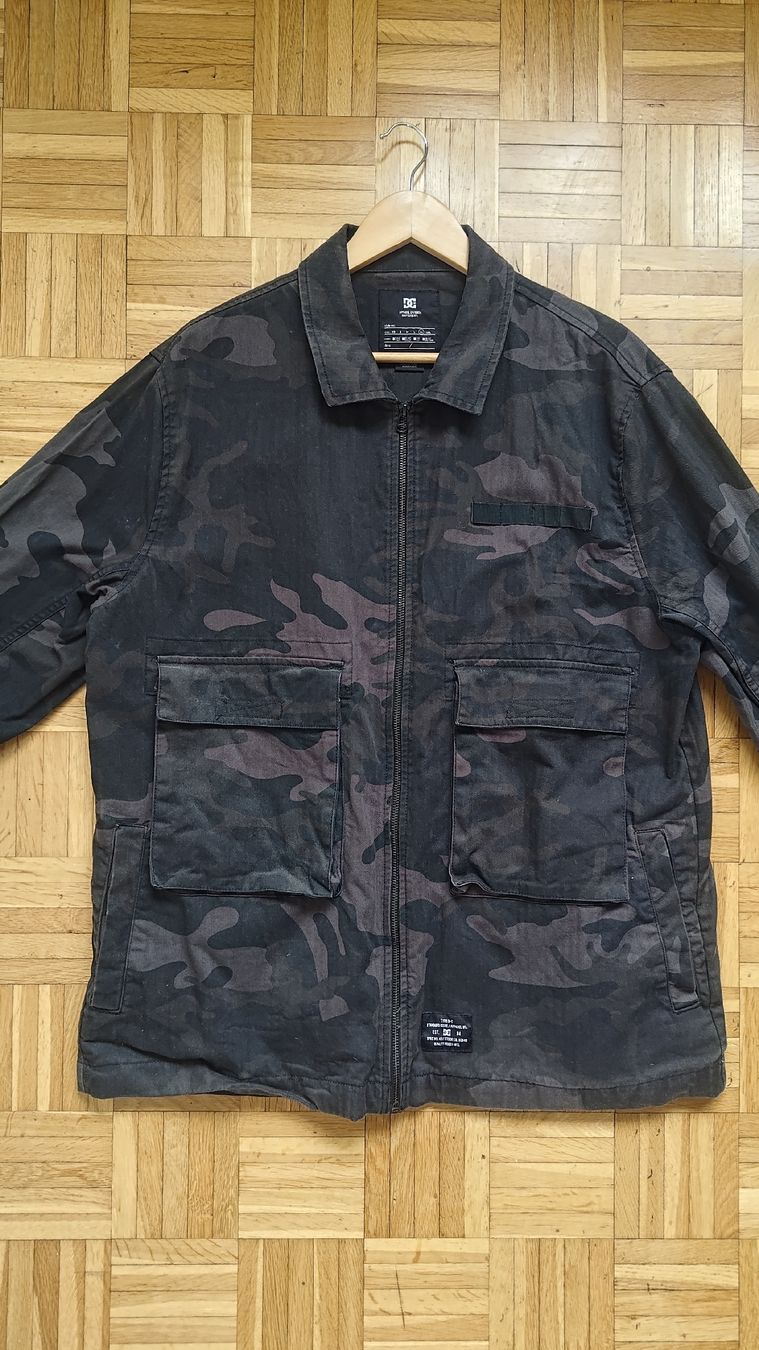 DC shoes Jacken: DC Camo Jacket Size XL – Gebraucht aus Wetzikon ZH von Alfvisions