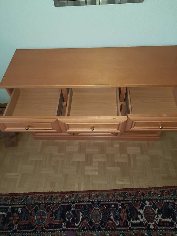 Cassettiere: Wohnzimmerkommode 3-Türig – Usato da Lupsingen venduto da Wechselplatten 4