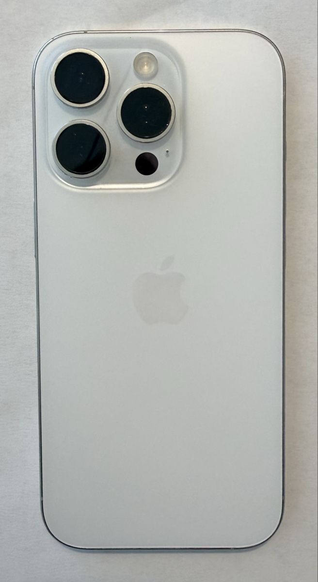 Apple Telefoni cellulari / Smartphones: iPhone 16 Pro mit 256 GB in Weiss, defektes Display – Difettoso da Zürich venduto da Go44it 2