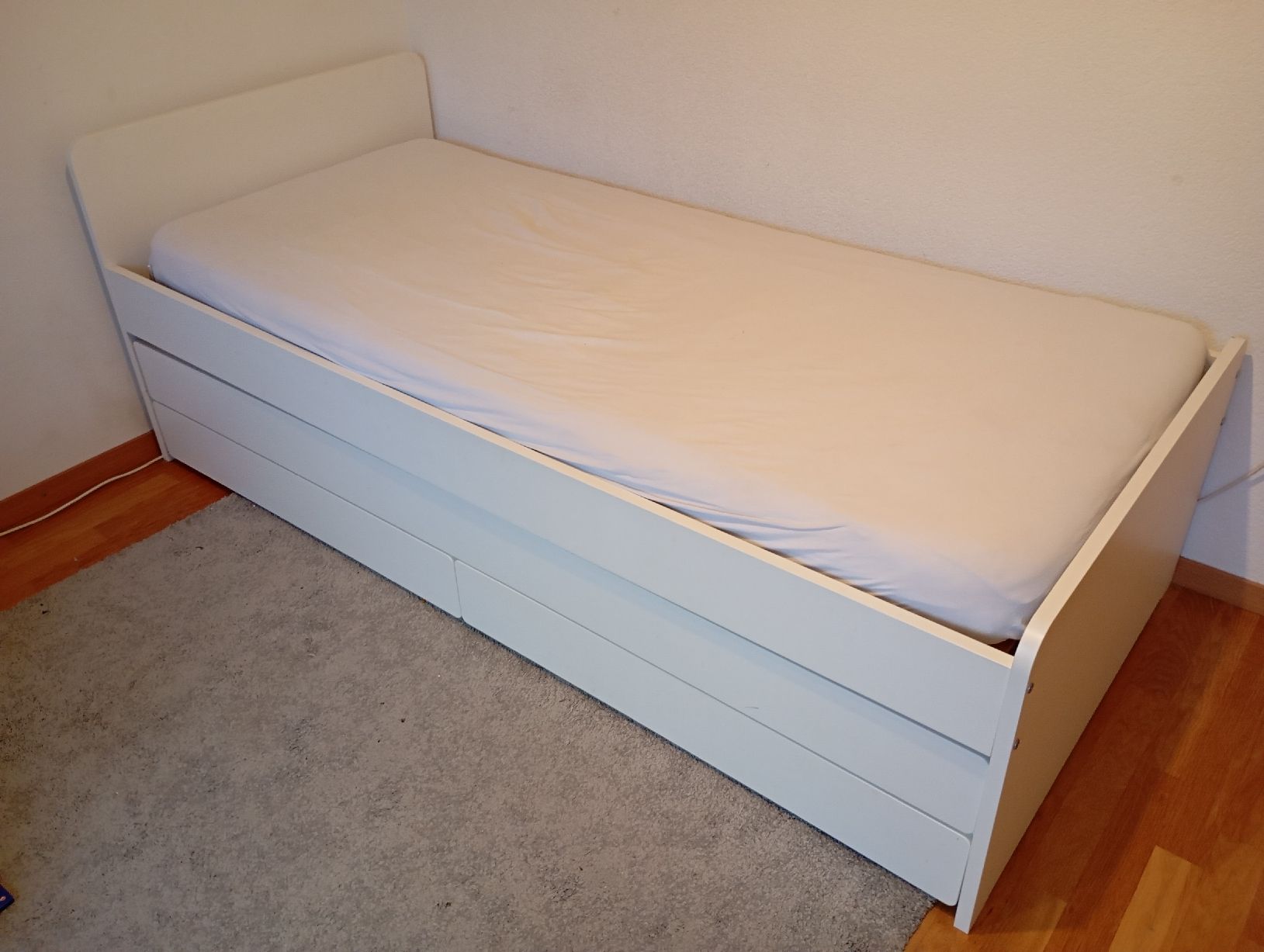 Ikea Betten: IKEA Einzelbett – Gebraucht aus Rüfenacht von hkt_6gjv 1