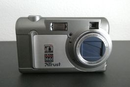 TRUST 910Z Digitalkamera Optical Zoom, mit Zubehör und OVP