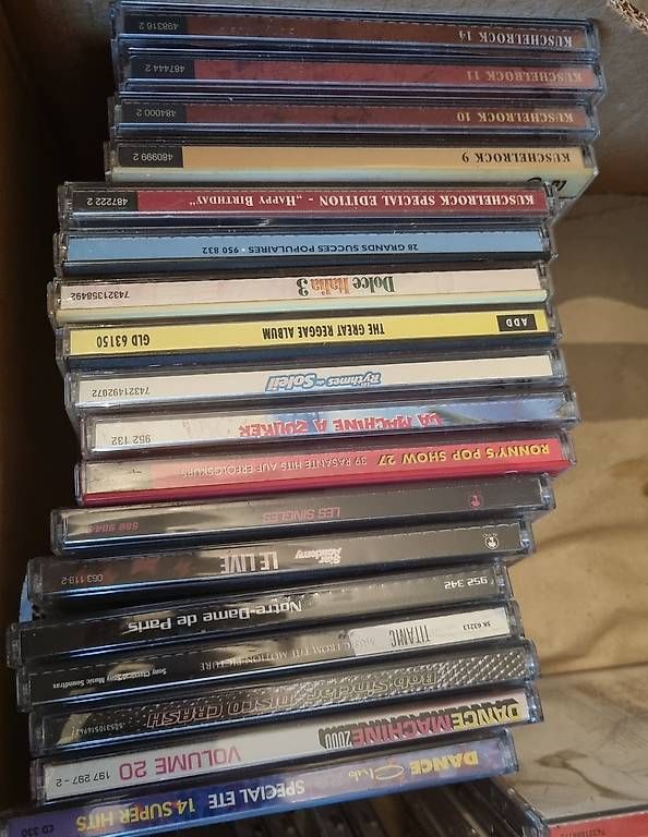 CDs: Cd différents style par lot ou pce  – D'occasion à Martigny par loo_tbp2