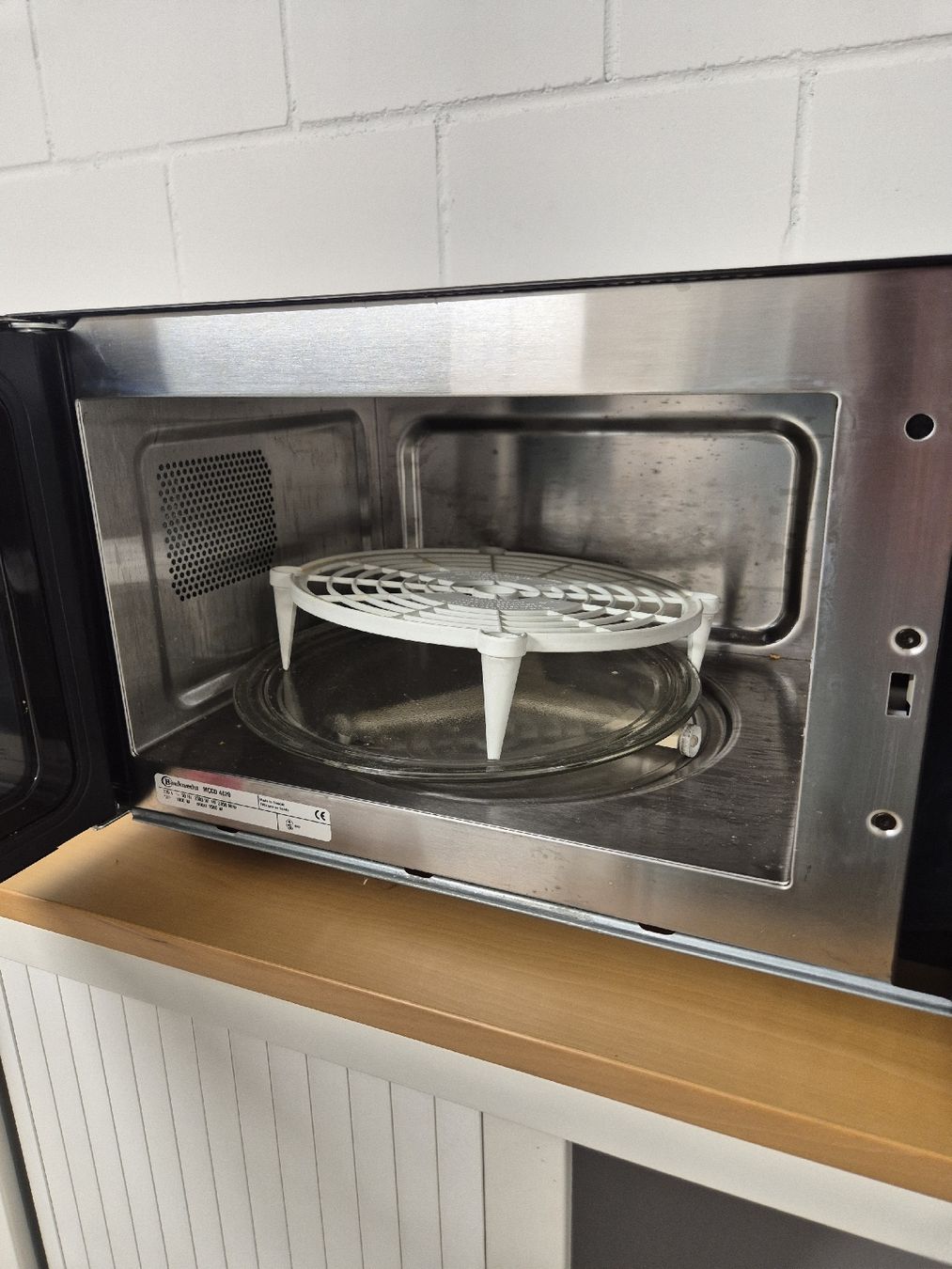 Bauknecht Elettrodomestici da cucina: Bauknecht Mikrowelle  – Usato da Nottwil venduto da pfl_65bg 1