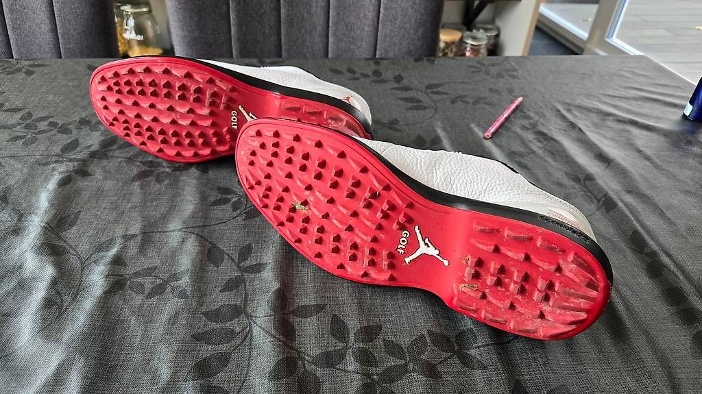 Scarpe da uomo: Chaussures de golf Air Jordan ADG 5 – Usato da Lucens venduto da mcflight01 1
