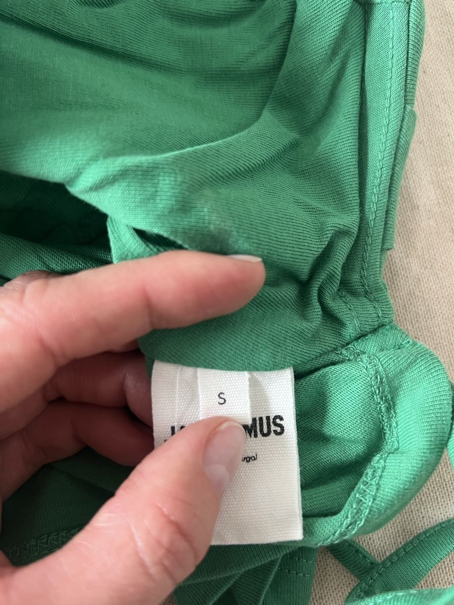 Jacquemus Tops: Jacquemus Green Crop Top, Size S, Summer Essential! – Gebraucht aus Dully von rev_l7jp 2