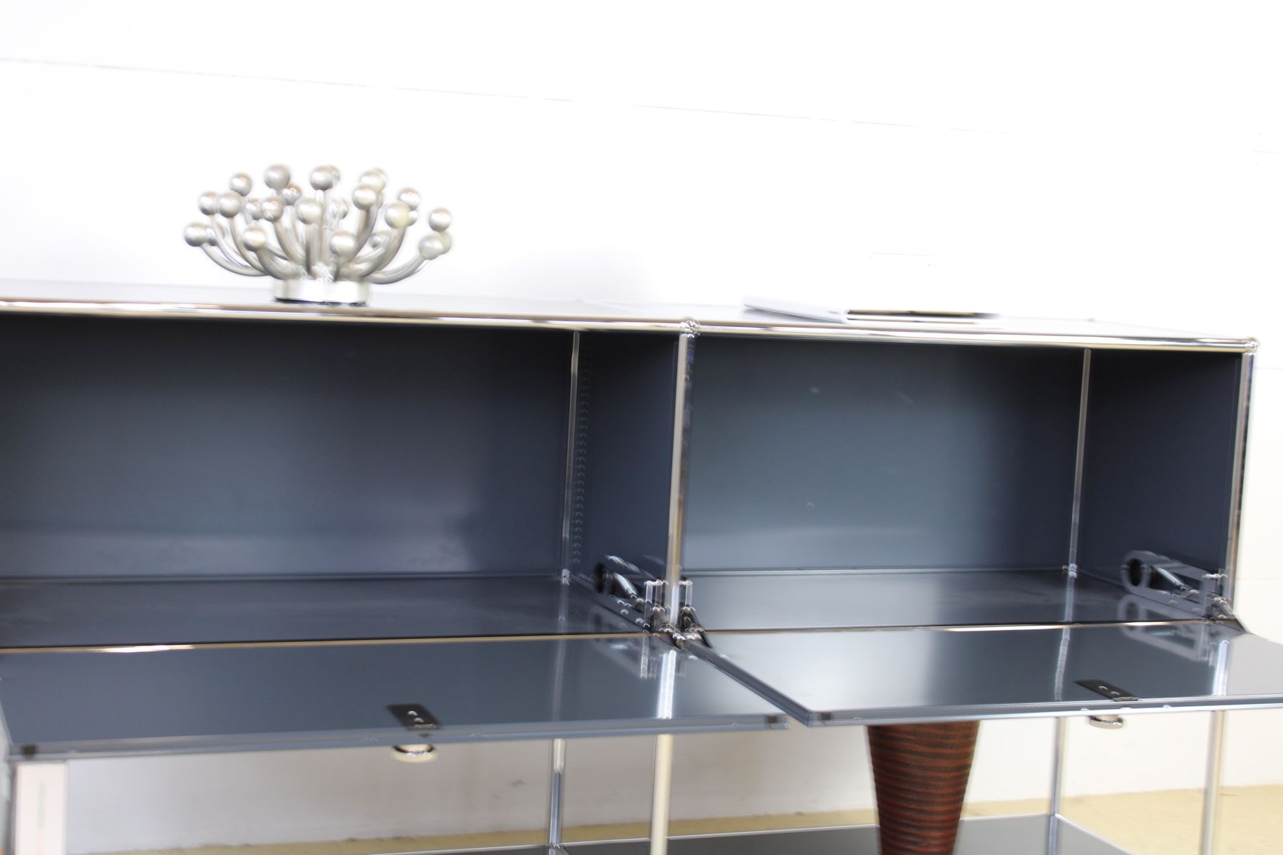 USM Cassettiere: USM Sideboard in Anthrazitgrau, Umbau möglich – Usato da Meinisberg venduto da atelier_TILIJA 5