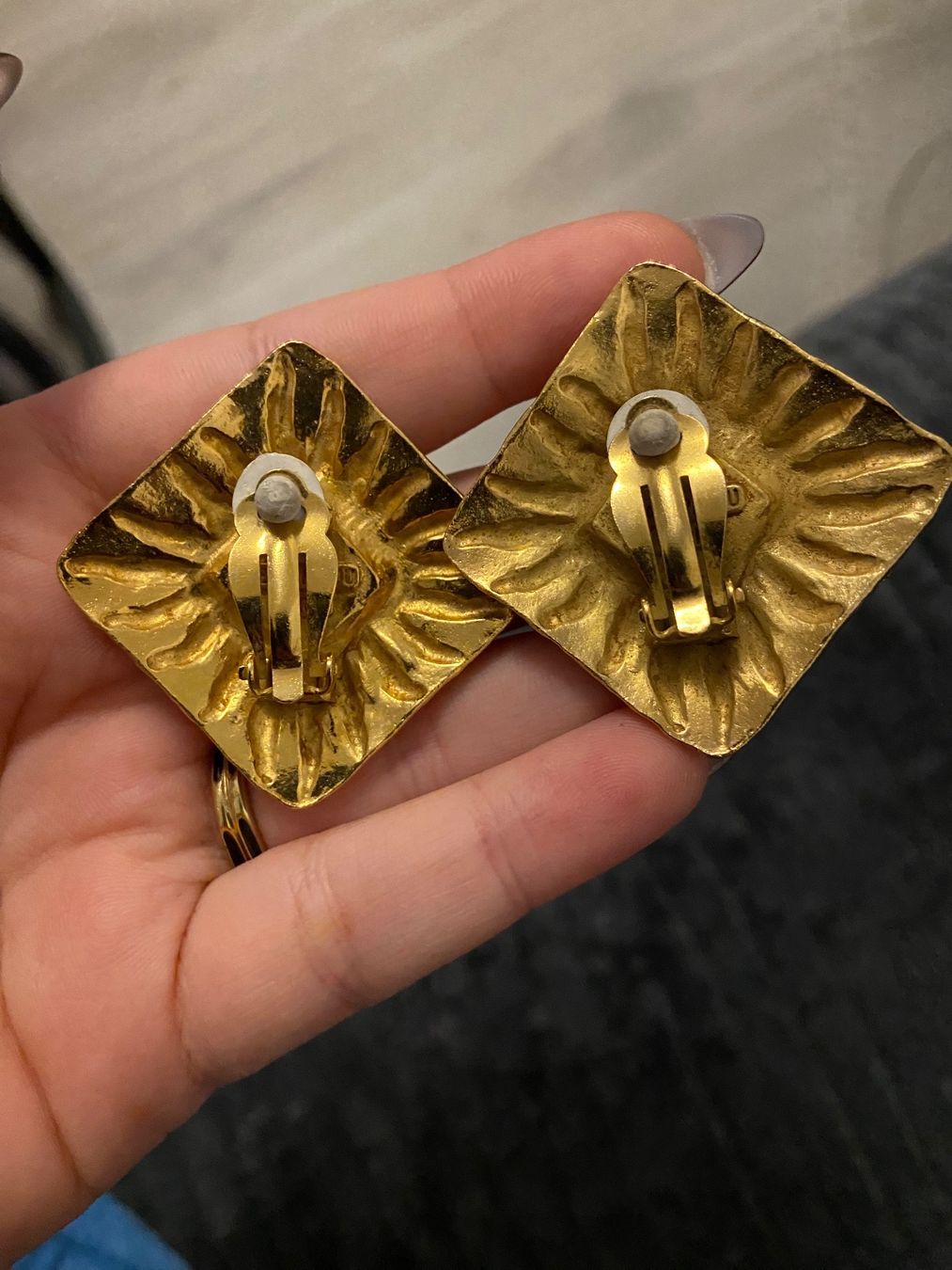Ohrringe & -stecker: Boucle d’oreille Jean Patou – Gebraucht aus Montreux von Perledor 4