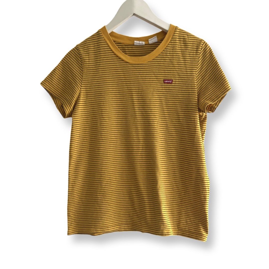 Levi's T-shirt: LEVI‘S cooles T-Shirt – Usato da Jona venduto da vanessasupermarket20 4