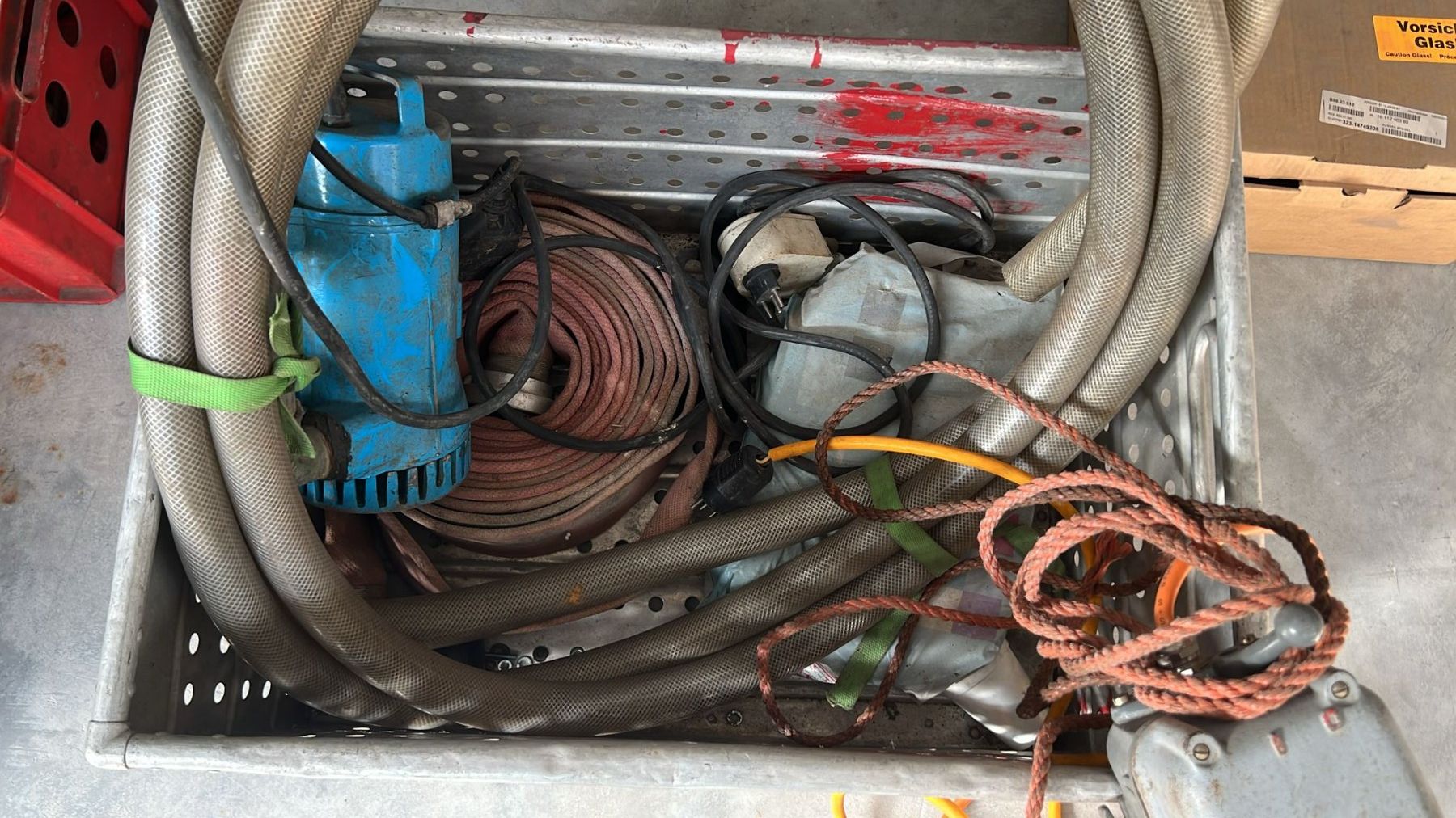 Pompe & Parti di ricambio: Tauchpumpen – Usato da Bilten venduto da Porsche037 1