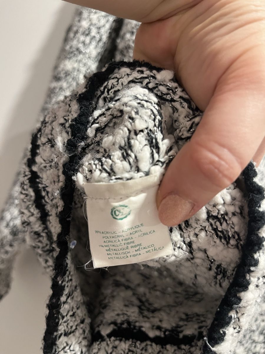 C&A Pullover & Sweatshirts: Vintage Kuschelige Strickjacke mit Bärchen – Gebraucht aus Zürich von Shopmystyle 4