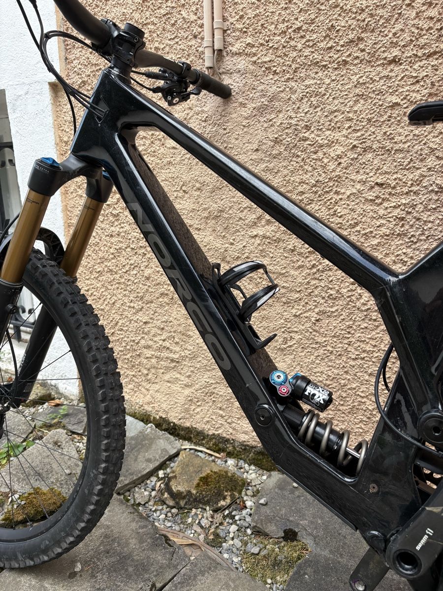 Norco Vélos: Norco Range C1  – D'occasion à Corseaux par dow_s6cj 4
