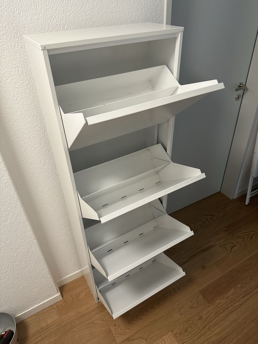 Camions-bennes: Schuhschrank H-Design – D'occasion à Zürich par Brik233 1