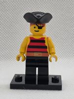 LEGO Pirates pi025 Pirate Red / Black Stripes Shirt