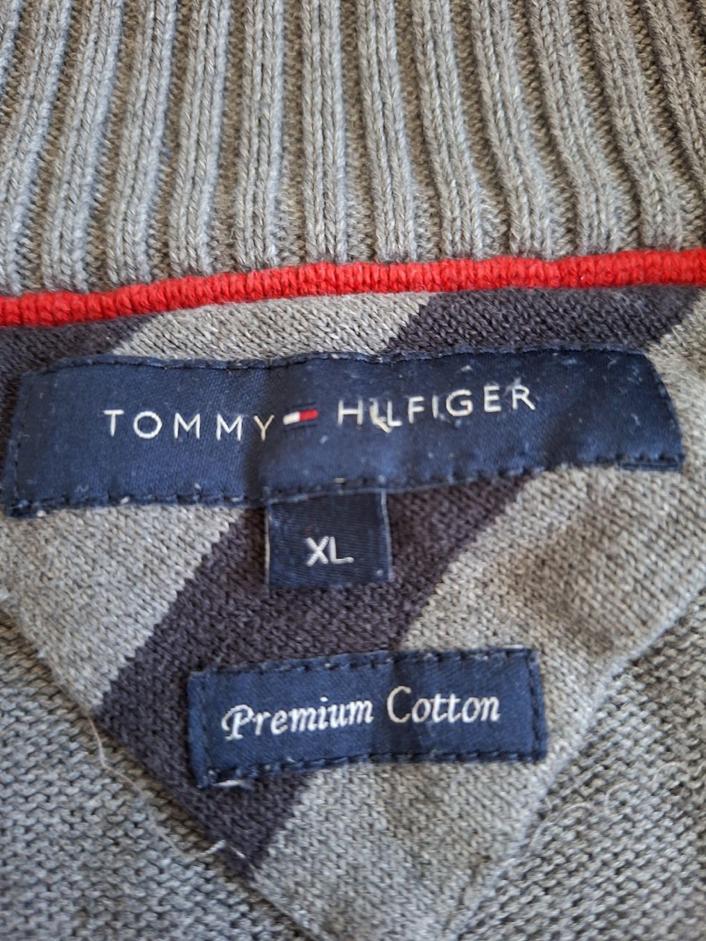 Tommy Hilfiger Maglioni & Felpe: Pull 1/4 zip Tommy Hilfiger gris fermeture éclair taille XL – Usato da Renens VD venduto da ser_j2fn 7