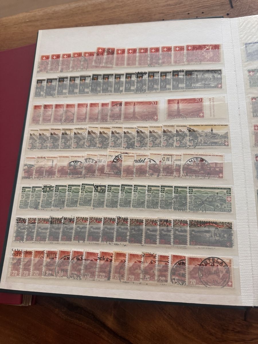 Tous les timbres: Briefmarken Sammlung Schweiz – D'occasion à Solothurn par Alex702 2