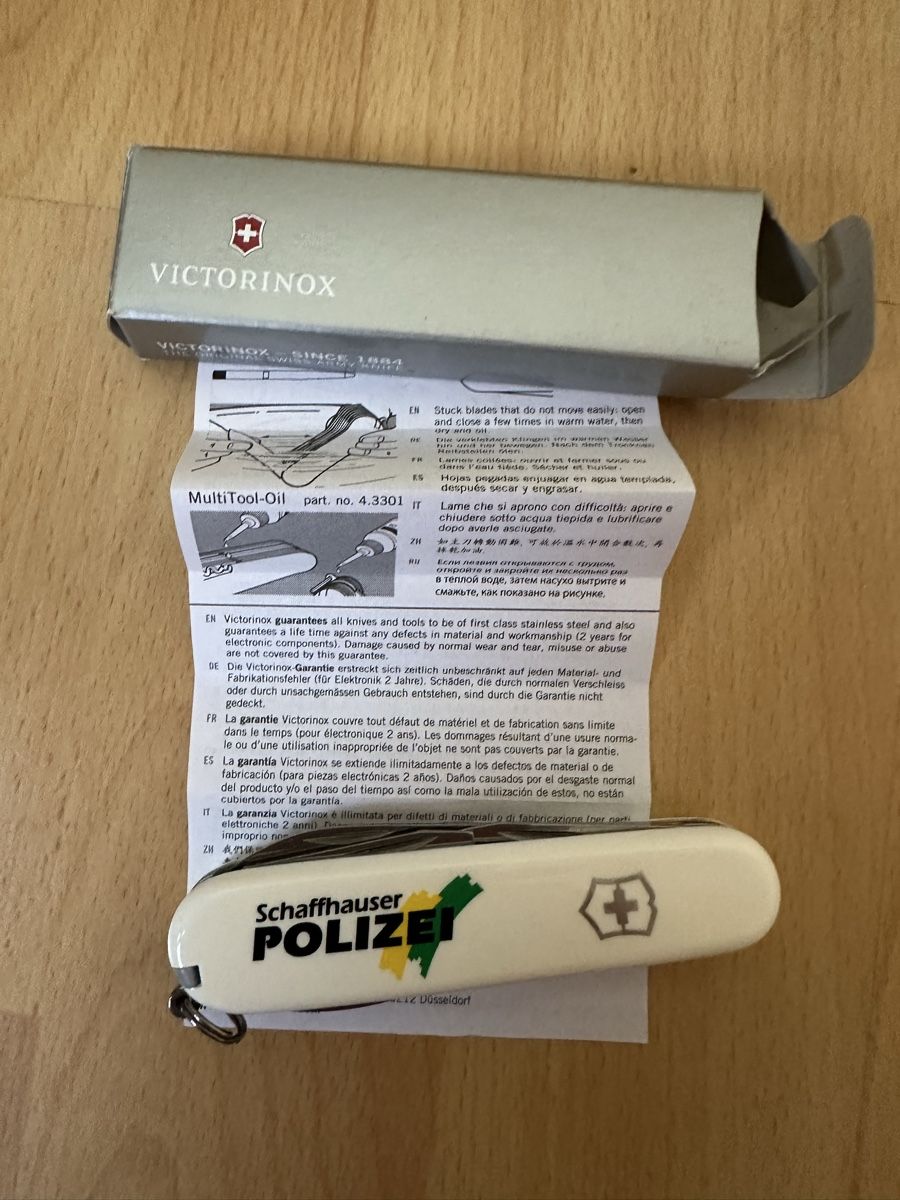 Victorinox Coltelli tascabile: Sackmesser Schaffhauser Polizei – Nuovo e nell'imballaggio originale da Oberengstringen venduto da Affeier0 2