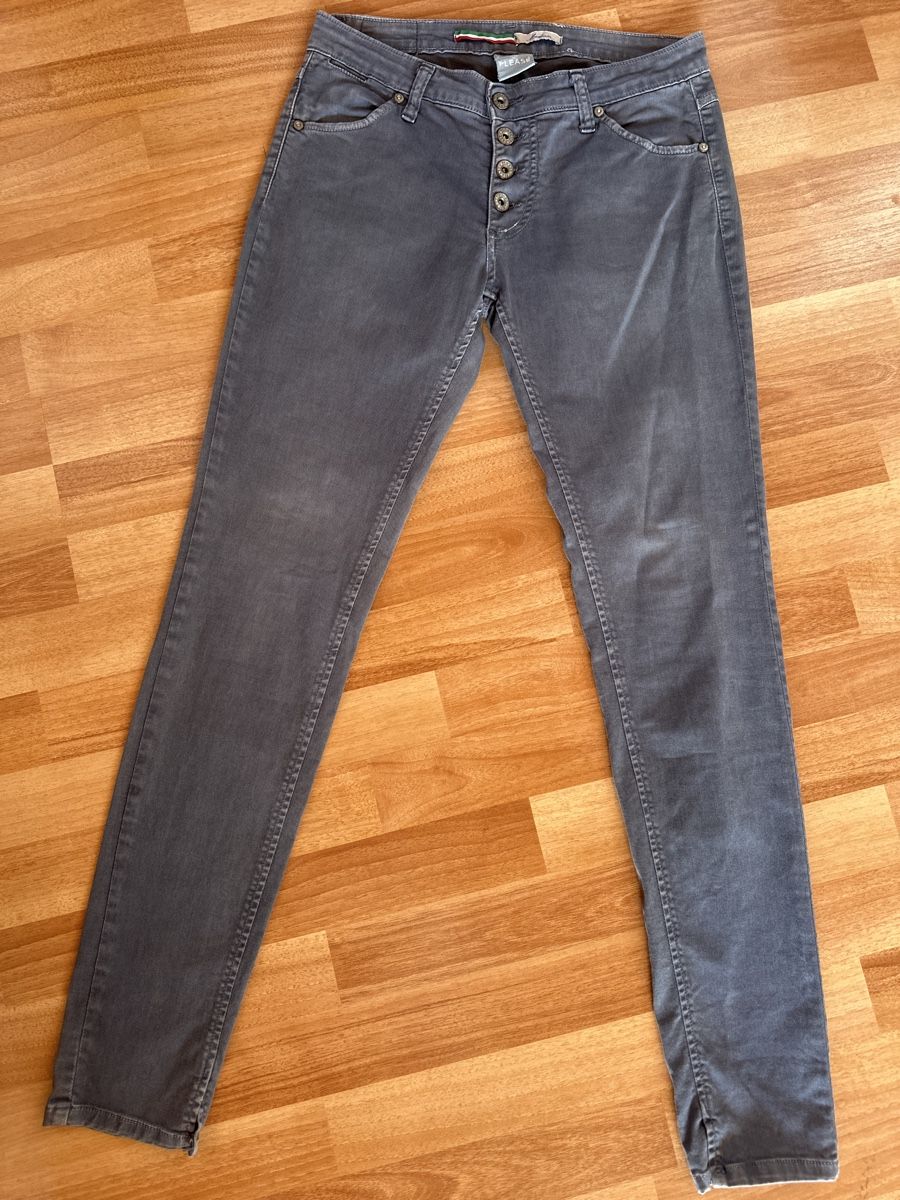 Please Jeans Jeans: Please Jeans Gr. M, Grau, einf. Bundweite 37 cm – Usato da St. Gallen venduto da mai_2lcj