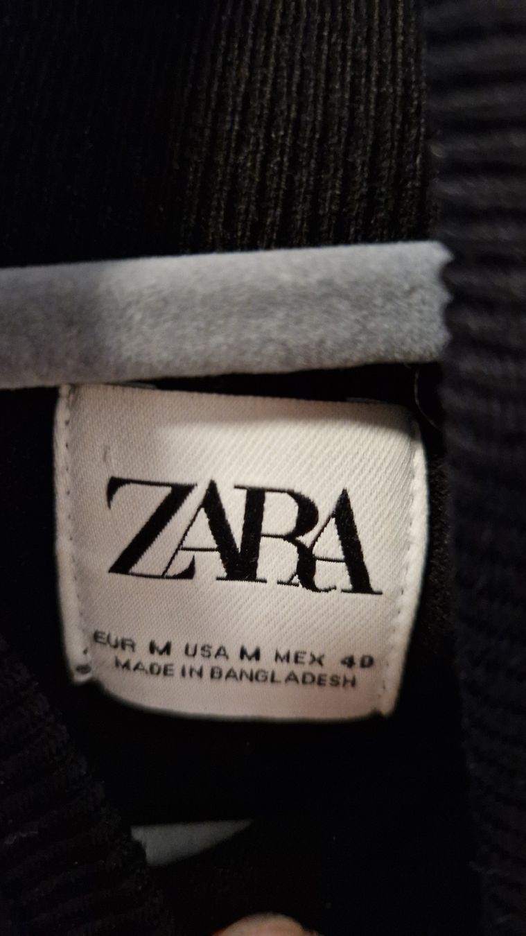 Zara Maglioni & Felpe: Zara Rollkragenpullover schwarz Gr. M – Nuovo (secondo la descrizione) da Untersiggenthal venduto da utr_6m5b 2