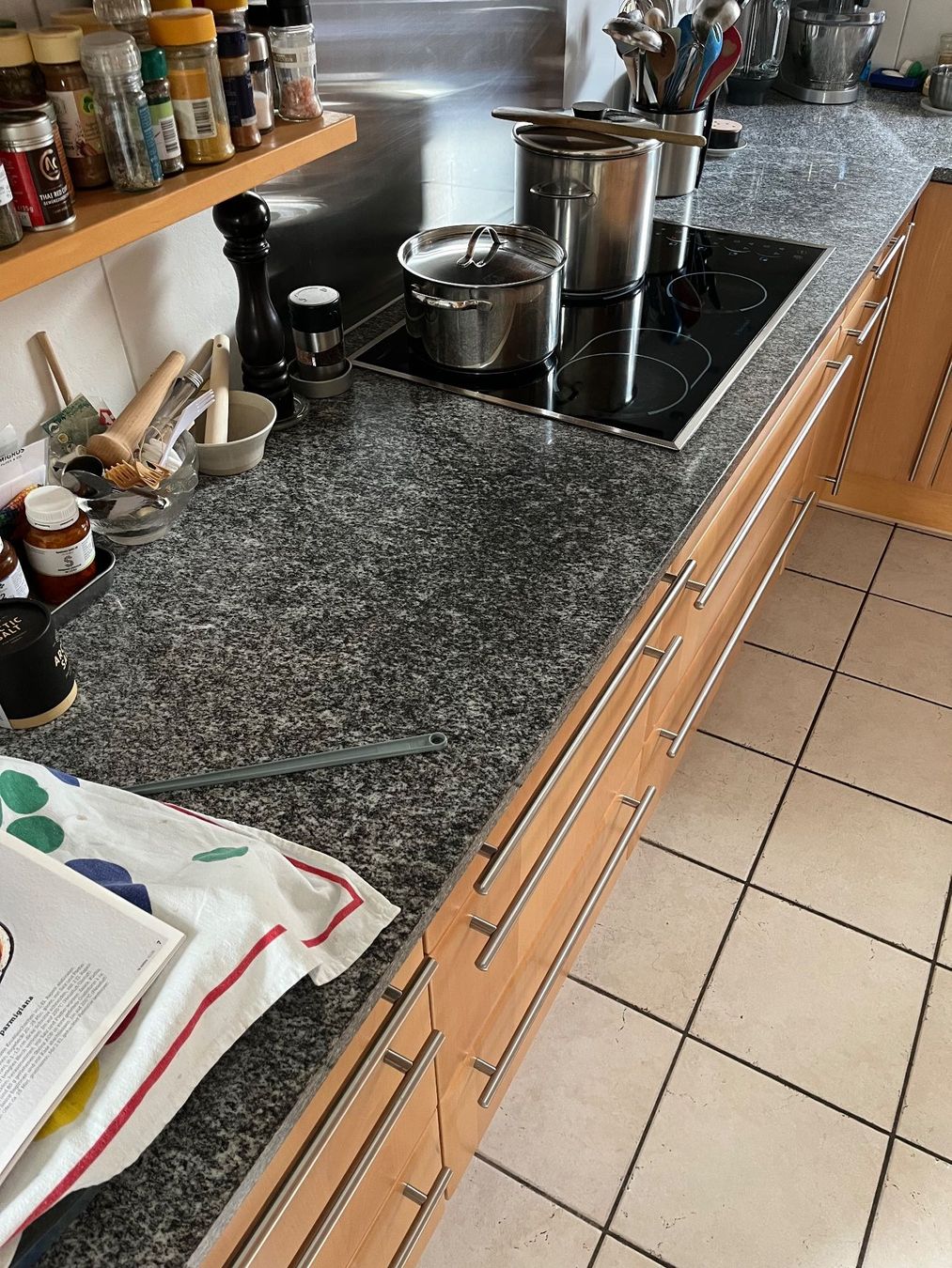 Steine & Dachziegeln: Granit Abdeckung Küche – Gebraucht aus Kriens von bobby-paps