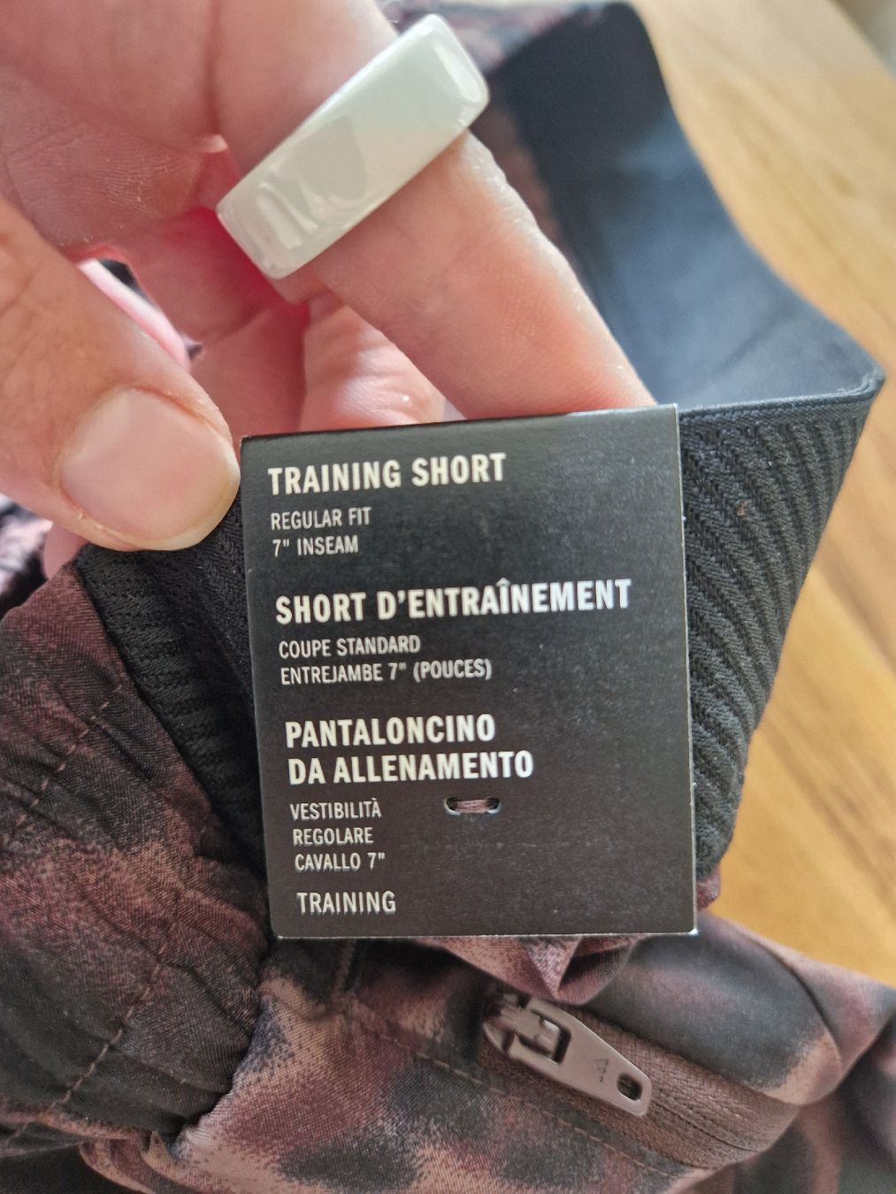 Adidas Pantaloni: Adidas Shorts Leopardenmuster – Nuovo e nell'imballaggio originale da Bern venduto da lir_k5g6 3