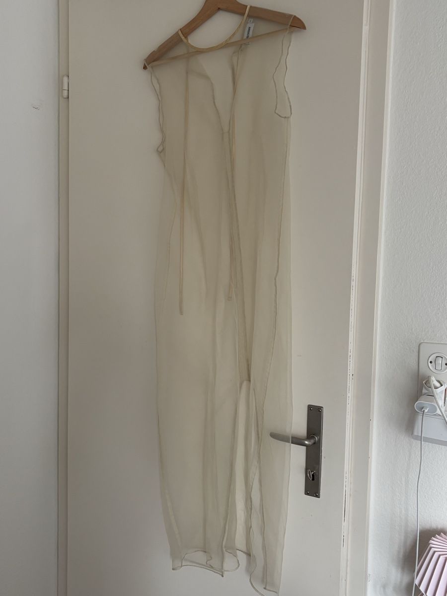 Weekday Vestiti: Sheer Tulle Maxi Dress WEEKDAY  – Usato da Wallisellen venduto da eli_v7dn