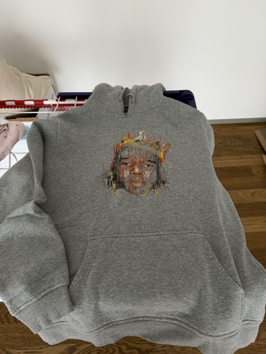Pullover & Sweatshirts: Biggie B.I.G Pullover Grösse L – Gebraucht aus Zürich von bia_6kmj