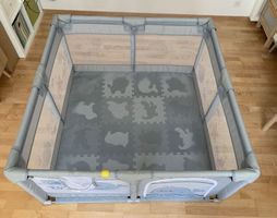 Spielgitter Laufstall Grau mit guter Zustand