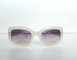 Lunettes de soleil Isabel Marant blanc nacré avec étui