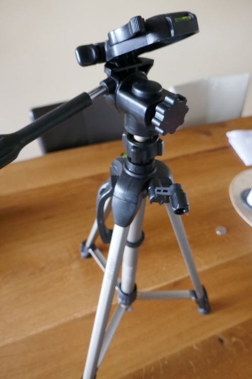 Treppiedi & Teste: Video oder Photo Stativ HAMA Star 61mit Tragetasche – Usato da Stäfa venduto da koopjesnu 2