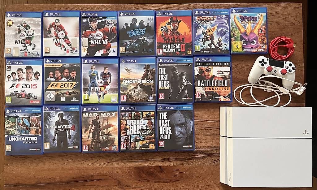 Sony Konsolen: Playstation 4 – Gebraucht aus Rothrist von SR1989