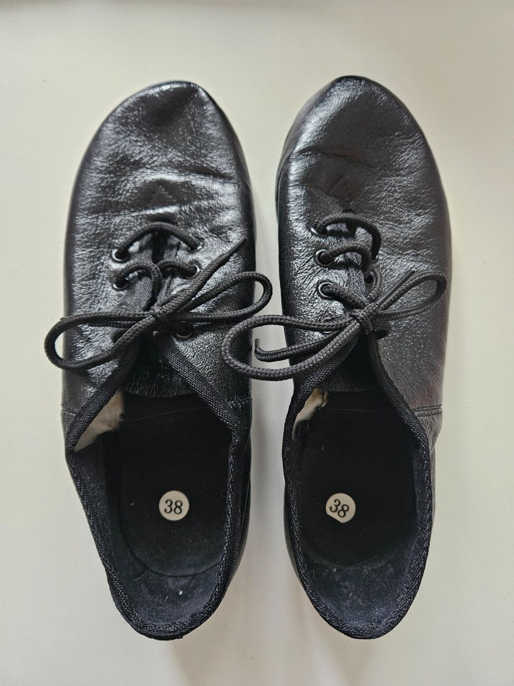 Damenschuhe: Feine, schwarze Tanzschuhe Gr.38 – Gebraucht aus Schaffhausen von sabrina915