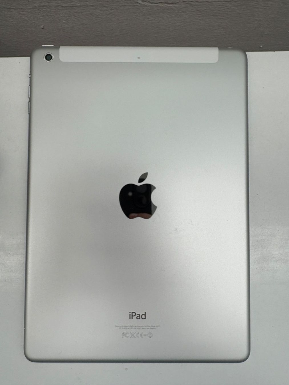 Apple Tablet PC: iPad Air (32 GB) – Usato da Luzern venduto da inf_tc6f 1
