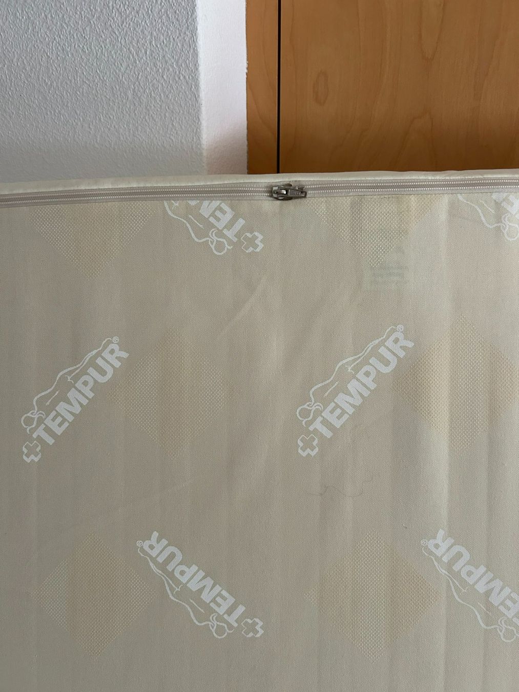 Culle: Bett mit Lattenrost und Matratze – Usato da Brunnen venduto da lucernencis 5