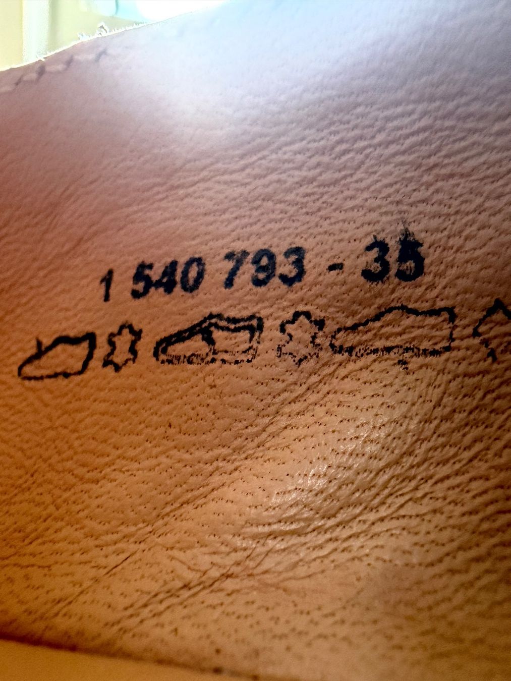 Scarpe per ragazze: Silberne Mädchen Schuhe Gr.35 von Varese – Usato da Luzern venduto da Doncorleone 7
