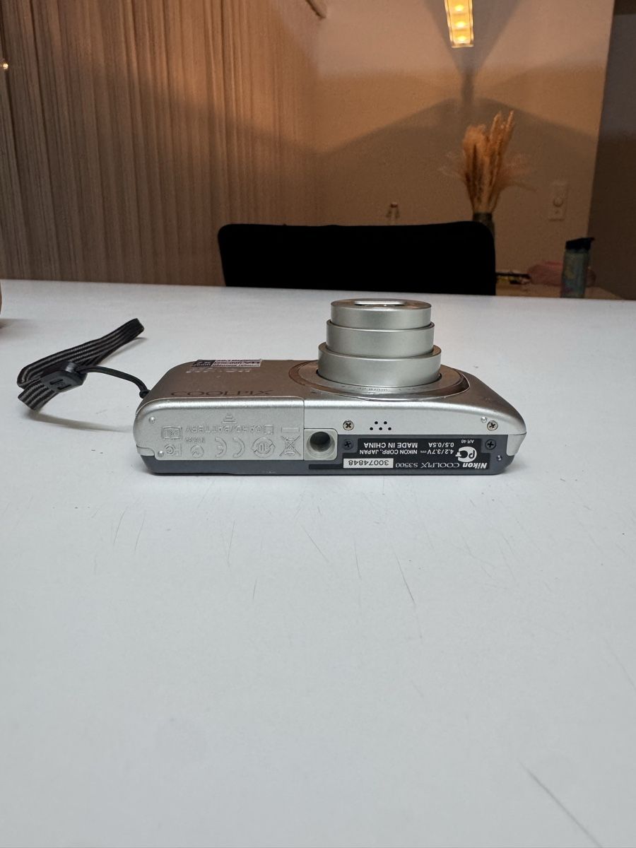 Nikon Fotocamera: Nikon Coolpix S3500 Digitalkamera – Usato da Kloten venduto da dri_p76r 4