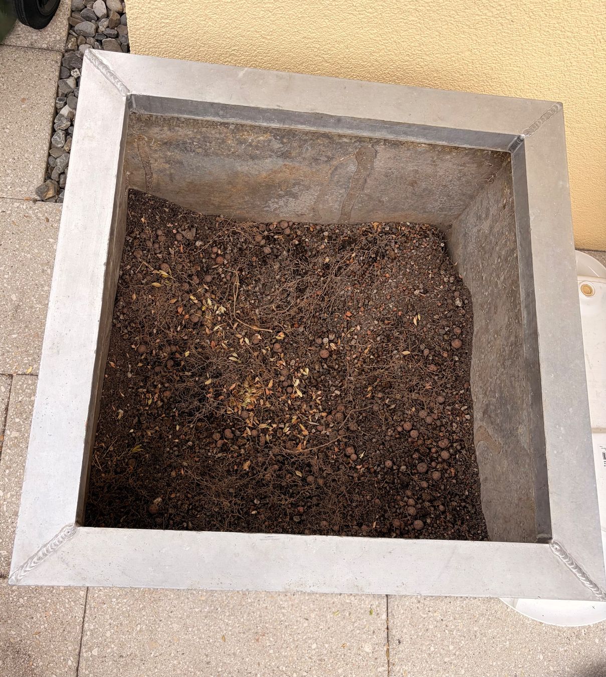 Vasi per fiori: Metall Pflanztopf auf Rollen – Usato da Jona venduto da marketingamigos 5