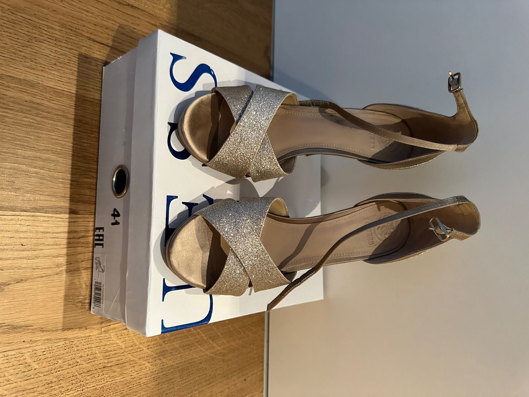 Guess Scarpe da donna: Guess High Heels – Usato da Selzach venduto da Mperformance83