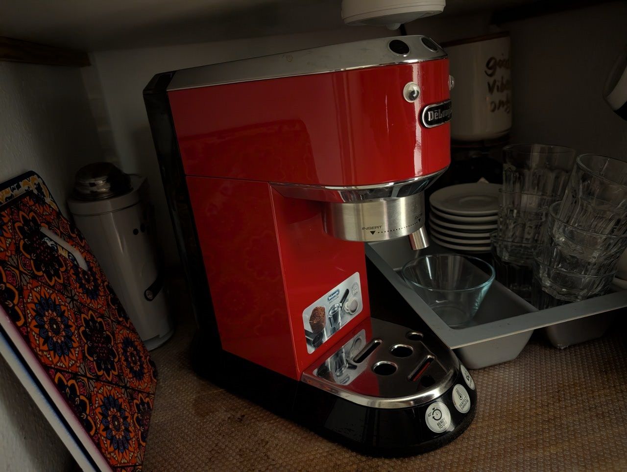 De'Longhi Kaffeemaschinen & Espressomaschinen: DeLonghi Espressomaschine rot guter Zustand – Gebraucht aus Zürich von Finafets 5
